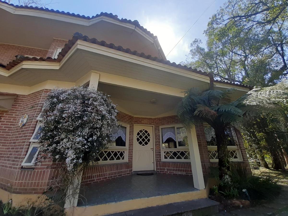 Holiday home Casa Do Bosque, Espacosa Em Espetacular, 5 Min Centro! Gramado